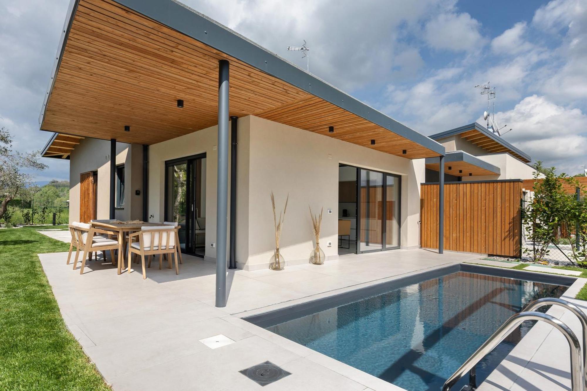 Luma With Private Pool Villa